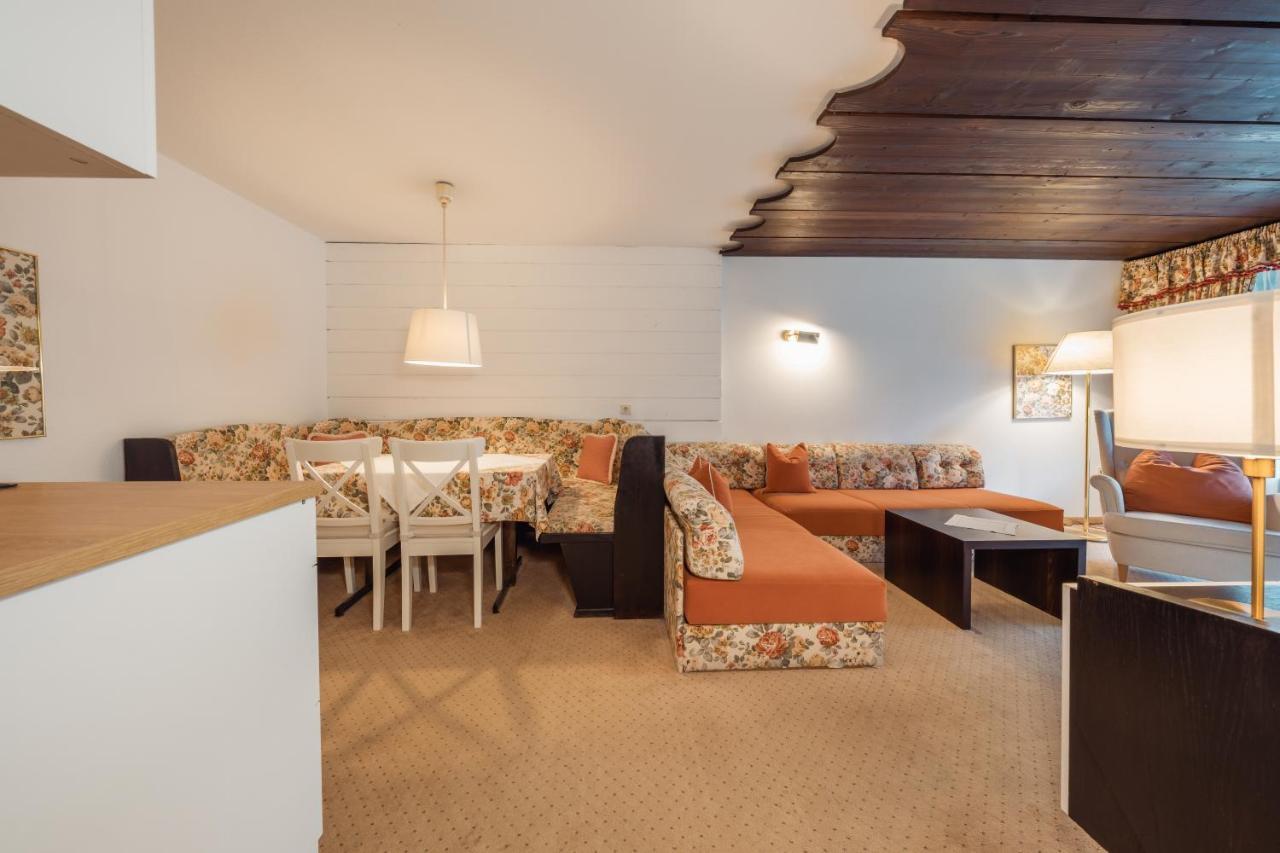 Pfeifer Apartment